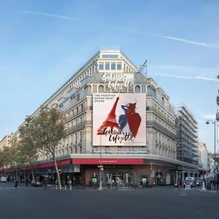 Triplex En Plein Centre De Parigi